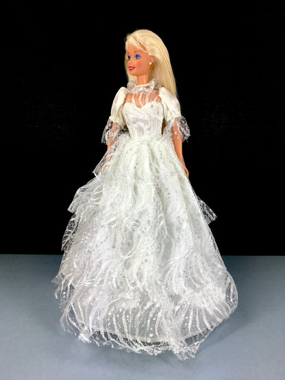 vintage barbie white dress Vintage 1976 Blonde Hair Blue Eyes Barbie Doll White Lace Satin Dress – Enchanted Styles