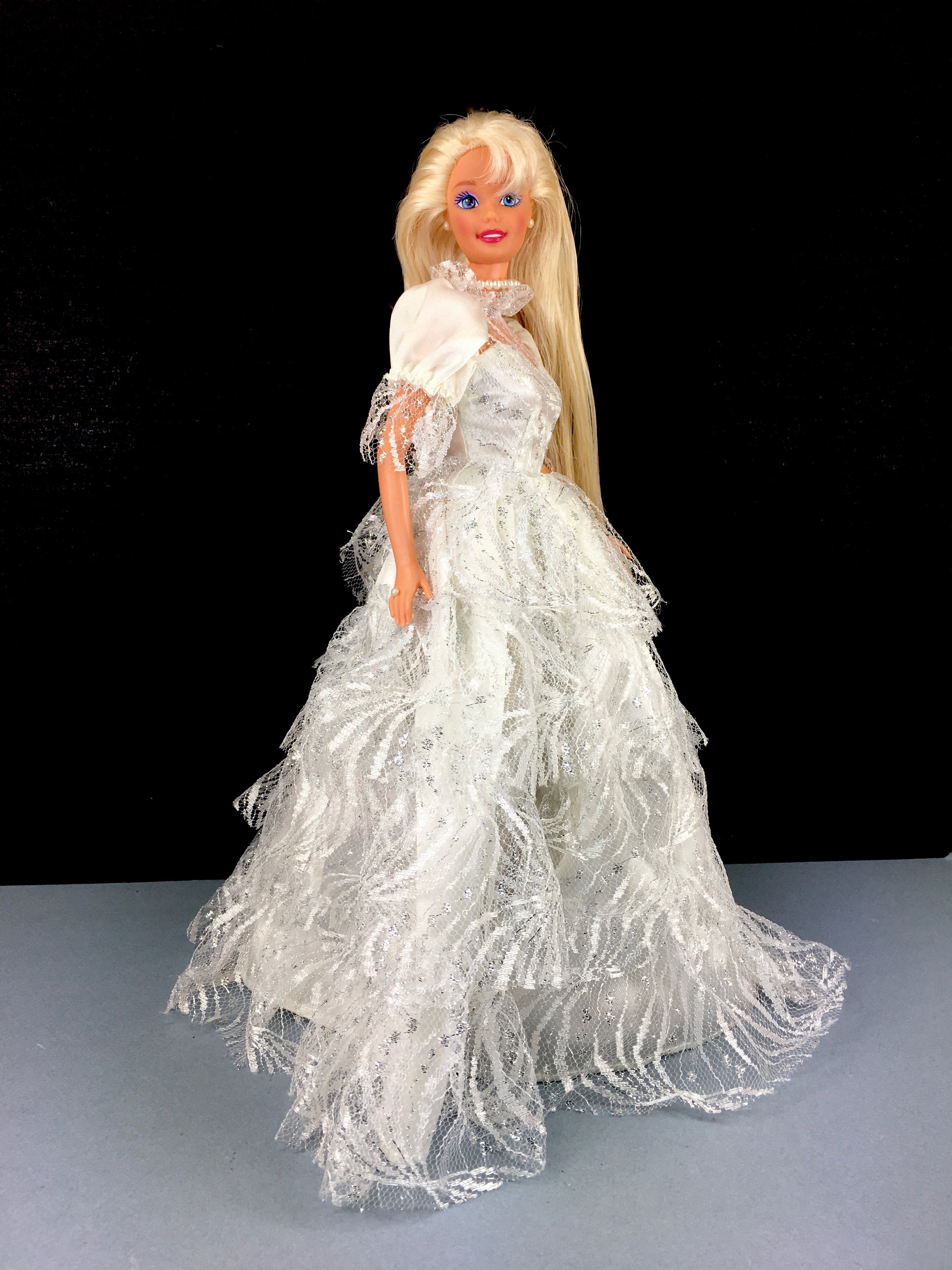 Vintage 1976 Blonde Hair Blue Eyes Barbie Doll White Lace Satin Dress – Enchanted Styles