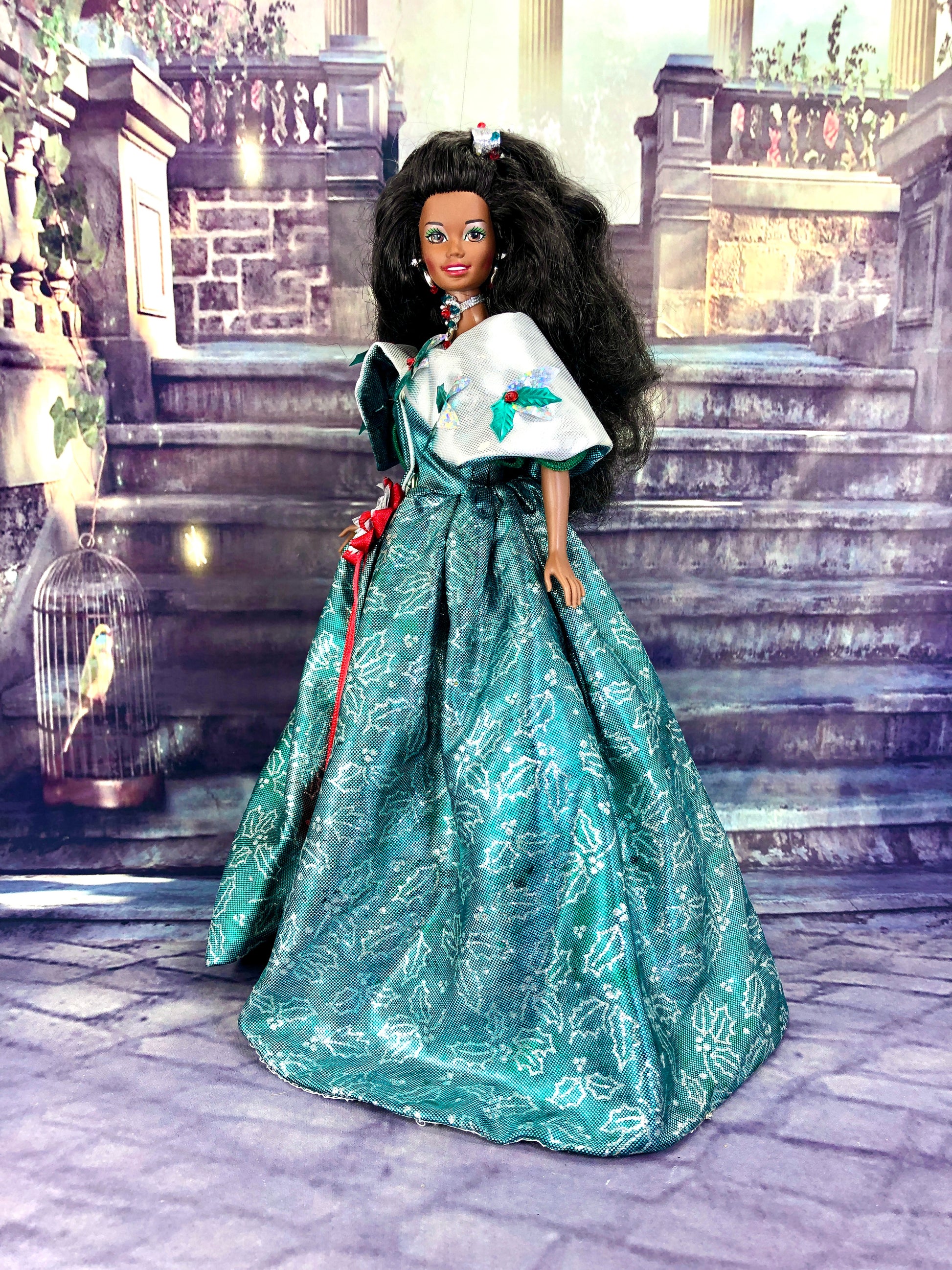 happy holidays barbie green dress Vintage 1995 Happy Holiday Barbie Green Holly Dress, Accessories With Stand